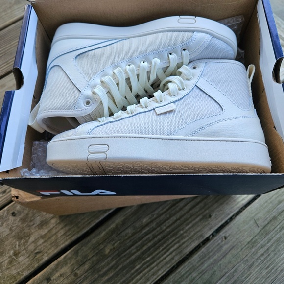 Fila Madina Gardenia Turtledove Leather High Tops Women's 6.5 USA - Picture 11 of 13